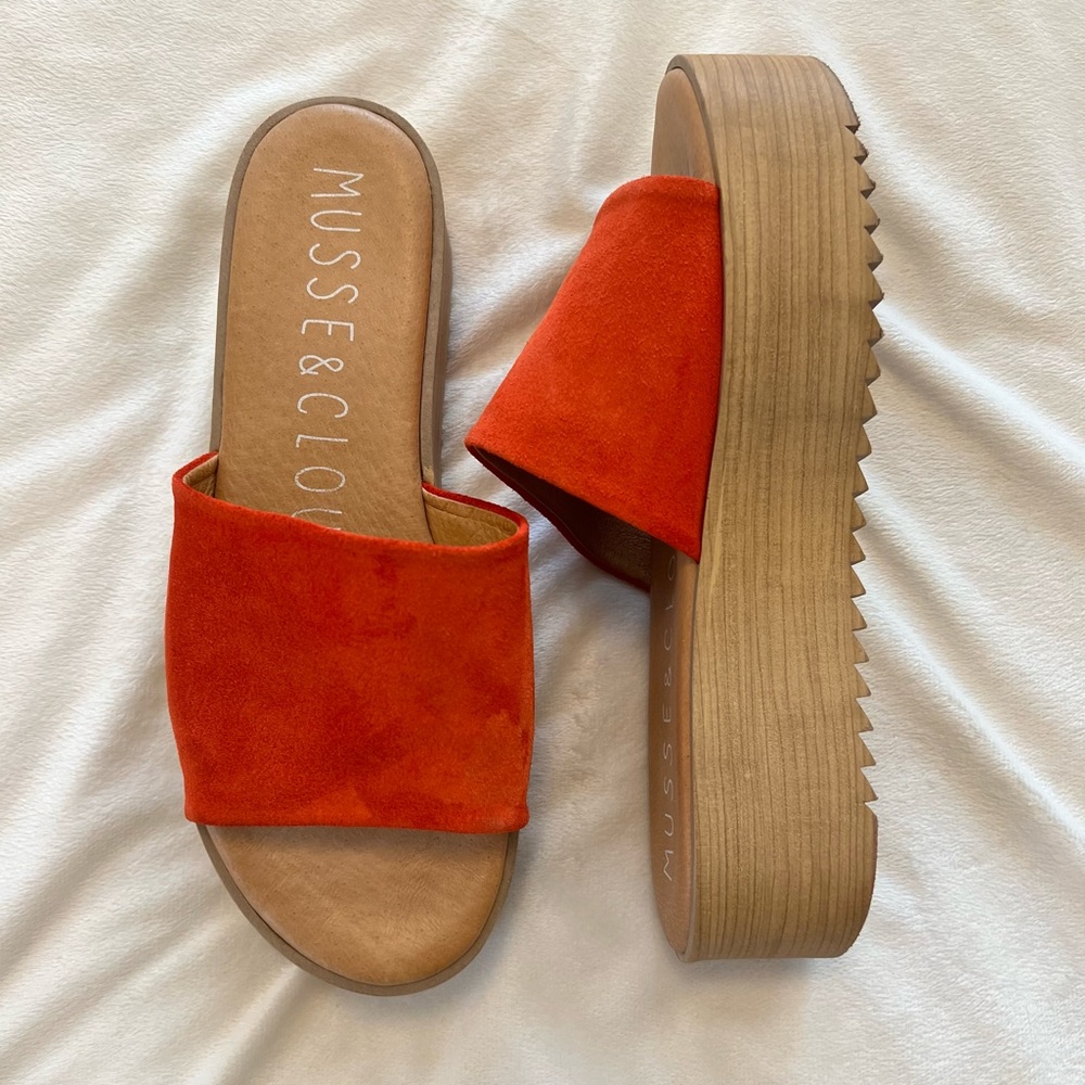 Muse and Cloud suede sandals